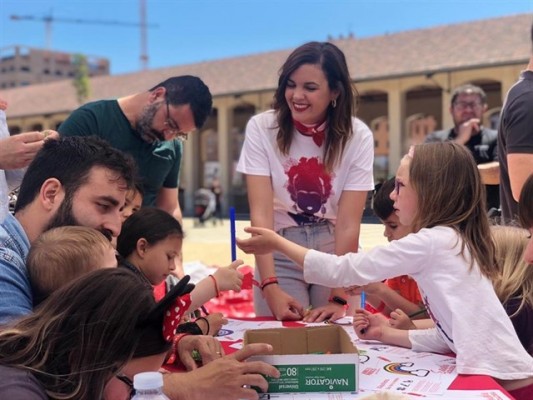 Gómez (PSPV) promete una extraescolar gratuita para fomentar la igualdad de oportunidades
