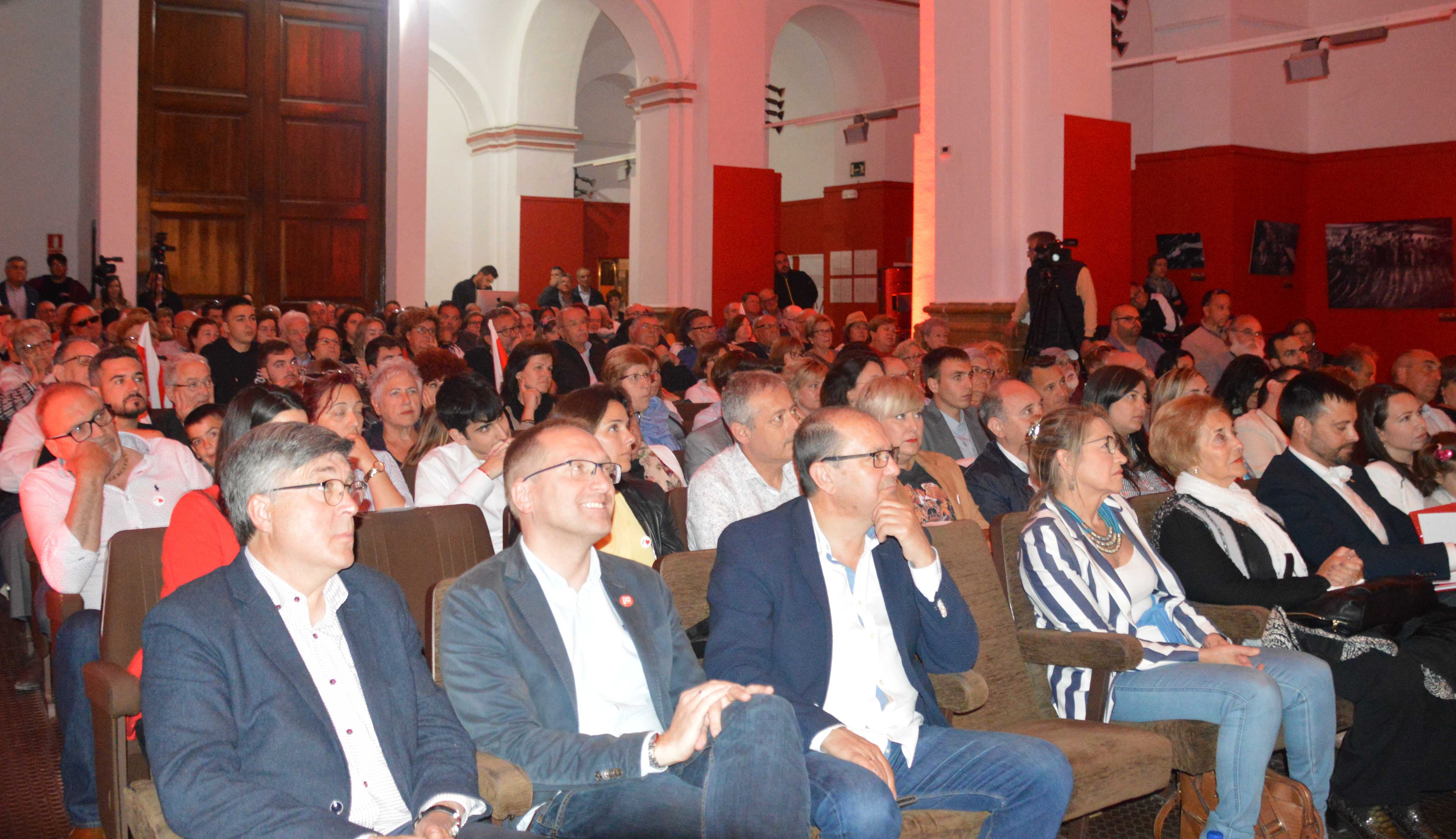 Blanch (PSPV) reitera en Vinaròs que el objetivo de los socialistas castellonenses es la diputación