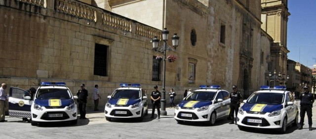Hacienda en Elche se dispone a modificar el sueldo de la polícia un día después de la propuesta del PP