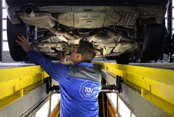La ITV sube para los coches de gasolina y baja para los diésel por una sentencia