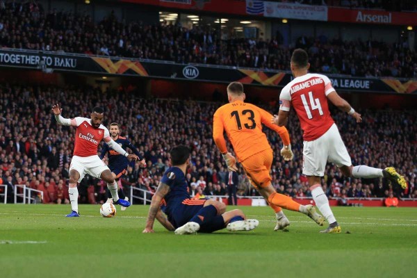 Habrá que encomendarse a la magia de Mestalla, que es lo único que nos queda