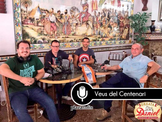 La etapa de Gary Neville fue toda pura comedia, su traductor fue lo mejor de aquel año
