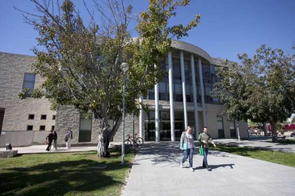 El despacho Santatecla Arquitectos diseñará los nuevos edificios del Campus de Sant Joan de la UMH