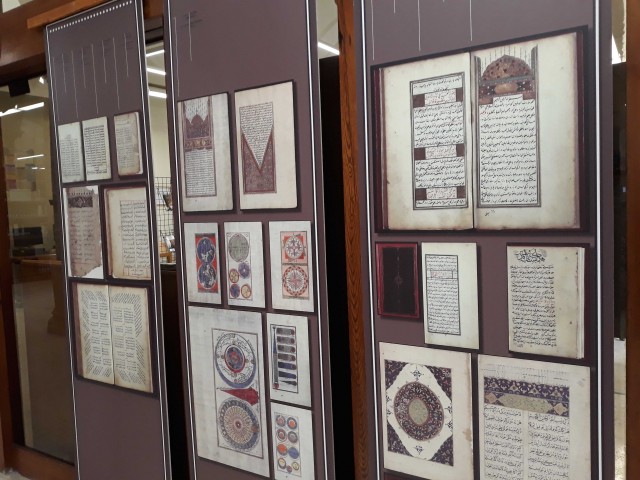 La biblioteca Pilar Faus expone tesoros de la Universidad de Bratislava
