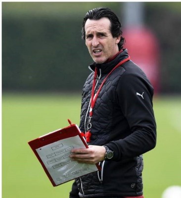 La prensa inglesa caza el cambio de sistema y el once de Unai Emery