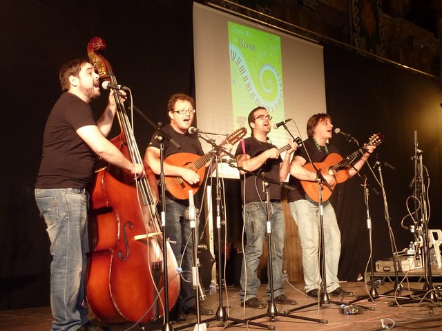 Serenates abans de les eleccions: la Festa de la Rosa inunda Castelló de música els dissabtes de maig