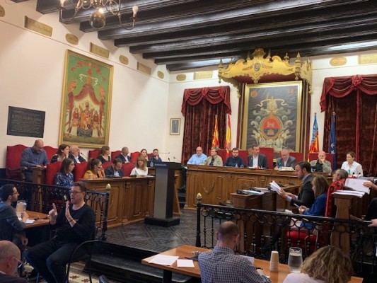 El tripartito de Elche arranca un segundo plan de inversiones del pleno sin avances del primero
