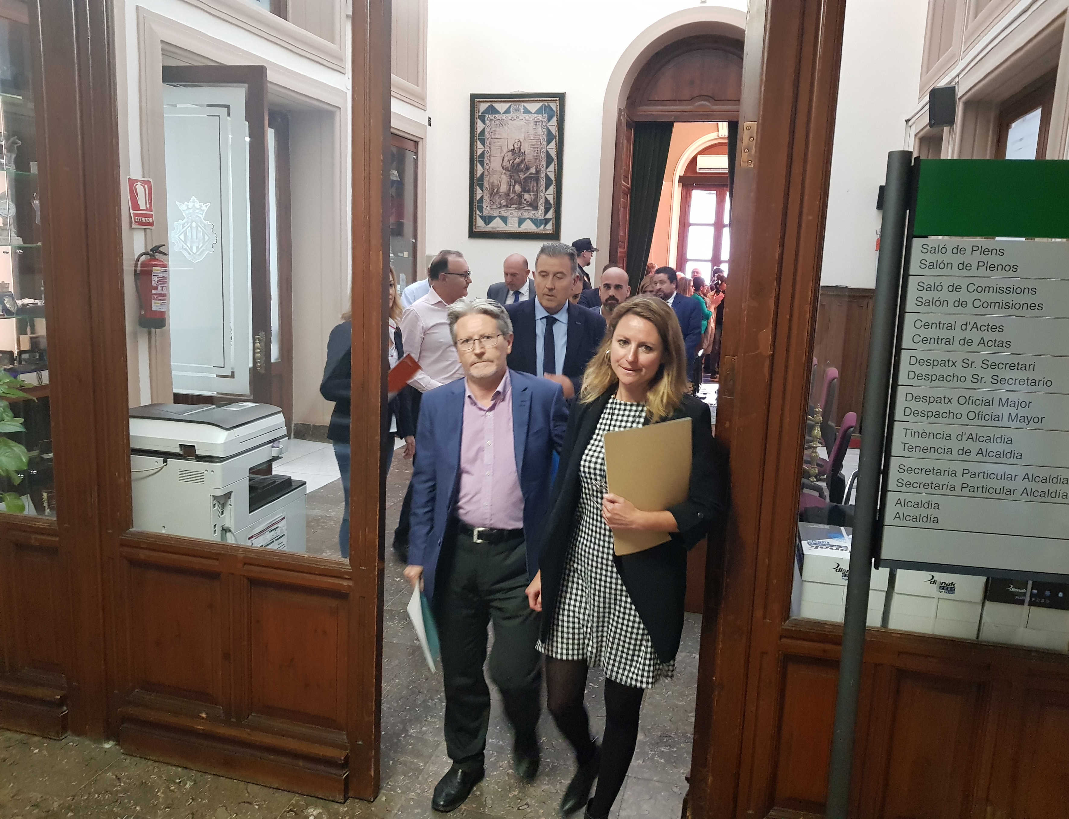 El PP y Cs abandonan el último pleno del mandato y frustran el debate sobre el Plan General