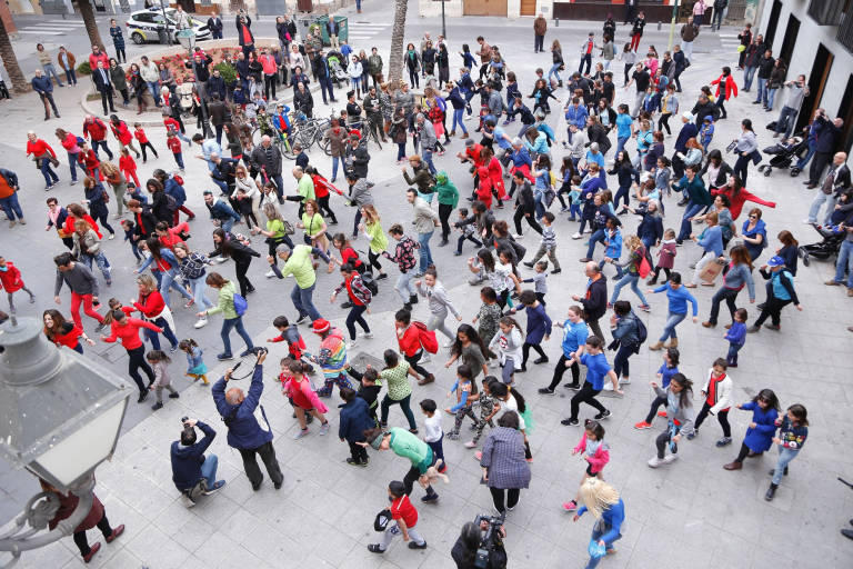La cultura alza la voz en el Cabanyal-Canyamelar con 'Ruge Rosario'