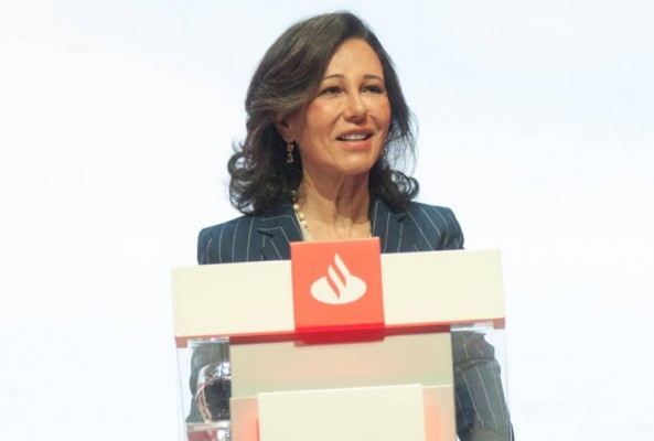 La Audiencia estima el recurso del Santander y le retira la imputación en el caso Banco Popular
