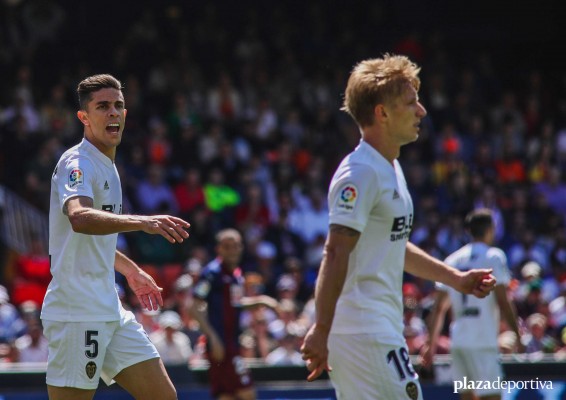 El Valencia encadena dos derrotas en Liga un año después  