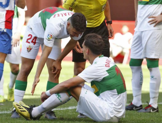Dani Calvo, sanción y lesión