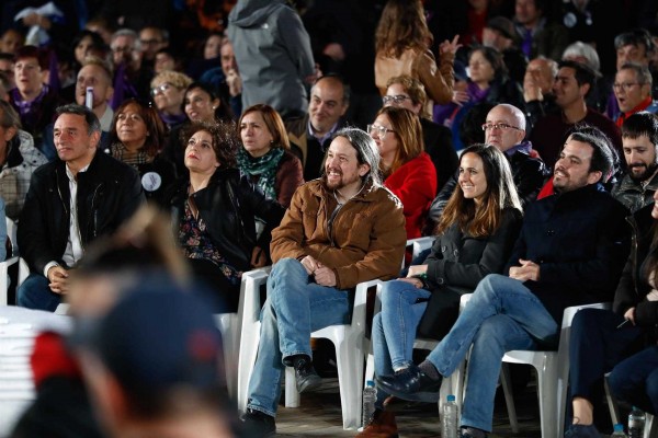 Podemos cae a la cuarta fuerza al perder 25 escaños, pero será decisiva en la investidura de Sánchez