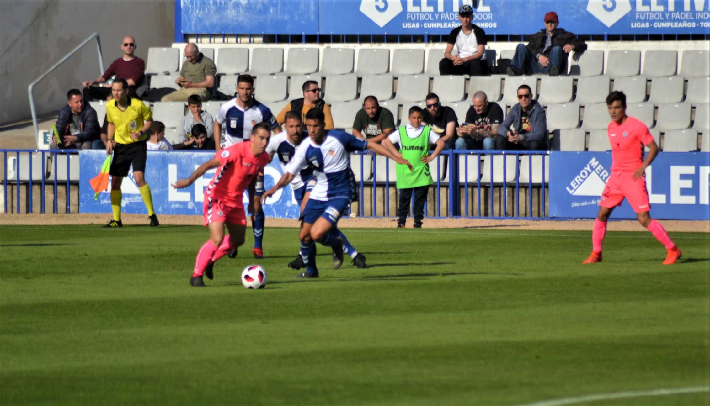 Un mal Castellón regresa a puestos de descenso en Sabadell (2-1)