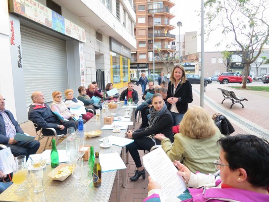 Carrasco ejecutará un plan de asfaltado, dinamizará los parques y recuperará la policía de barrio en el distrito Este  
