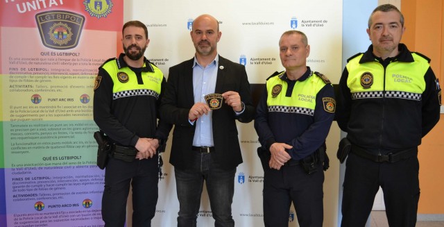 La Vall d’Uixó crea una nueva unidad policial LGTBI para combatir los delitos de odio
