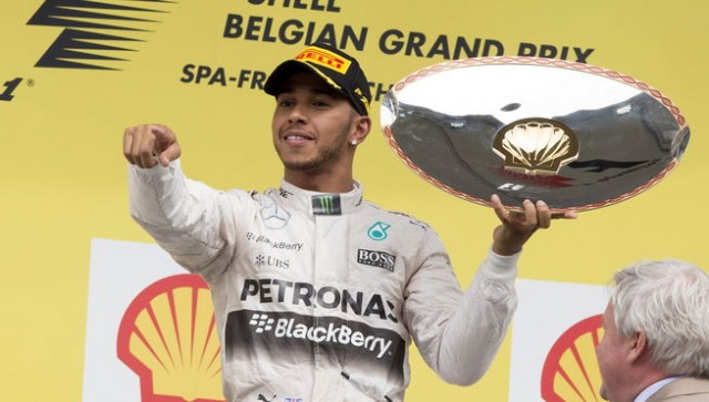 Hamilton añade presión a Vettel ganando en la pista talismán del 'Kaiser'
