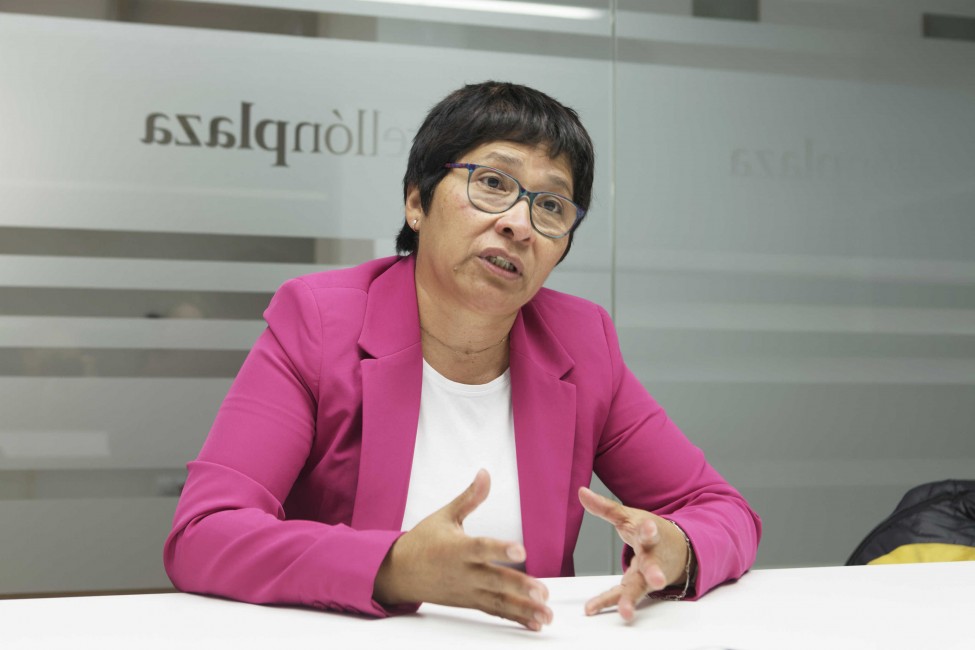 La candidata autonómica Irene Gómez. (Fotos: ANTONIO PRADAS) - 