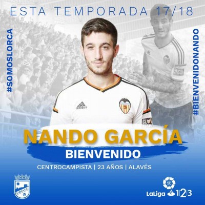 El Alavés acuerda con el Lorca FC la cesión de Fernando García, 