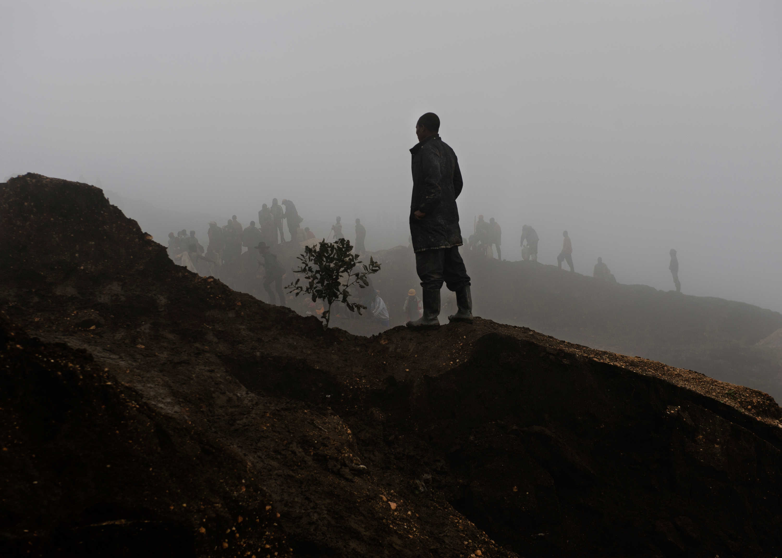 Fotografies d'espoli o d'objectes que parlen de persones: Imaginaria obri el seu ventall a Castelló