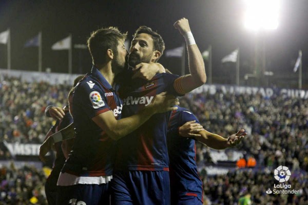 Morales bate su récord goleador y suma ya 11 goles este curso