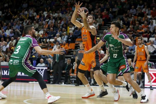 Abalde, operado en la mano para tratar de que no diga adiós a la temporada