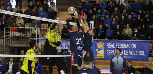 El CV Mediterráneo viaja a Coruña cargado de ilusión para ascender a Superliga