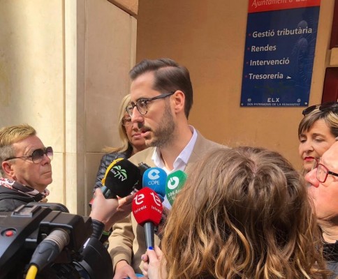 El PP amenaza con demandar al tripartito de Elche si no entrega los informes de reparo en facturas