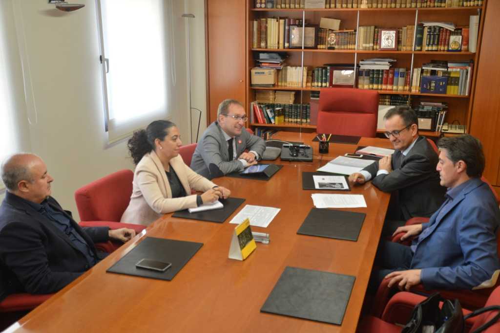 El PSPV ofrece a la abogacía de Castellón subidas en el turno de oficio si aumenta la financiación