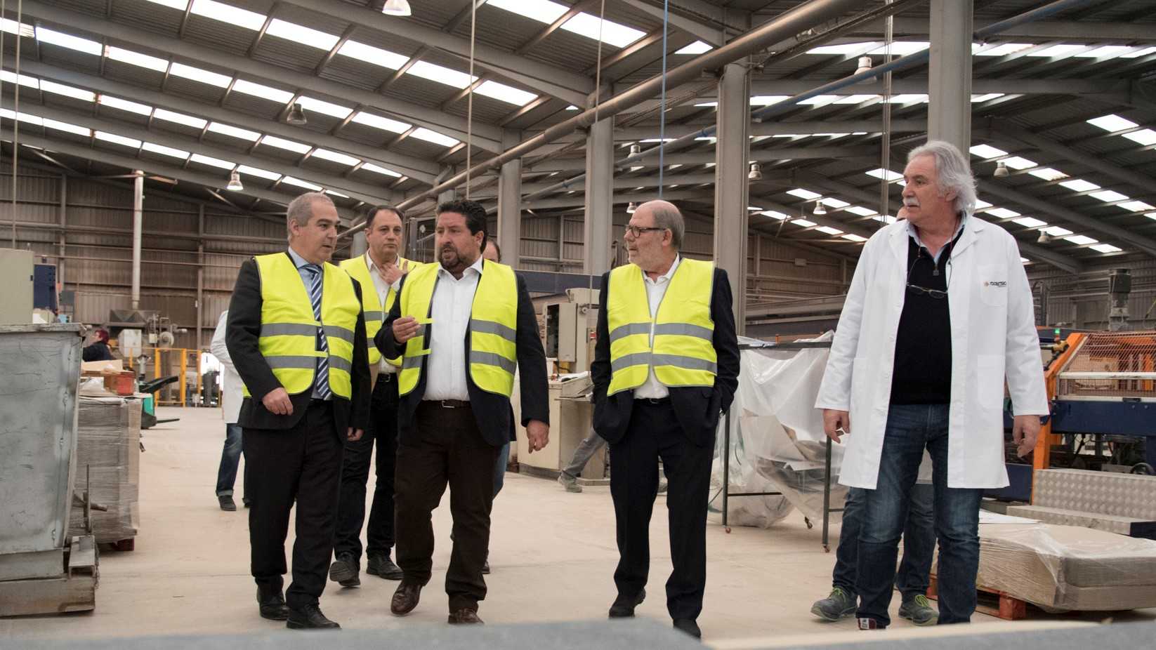 Las reivindicaciones del sector cerámico provincial llegarán hasta el Comisario europeo de Energía