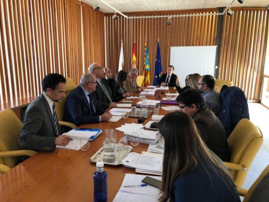 Los contratos de Vivienda bajo sospecha: el PP convoca a la oposición para pactar conclusiones