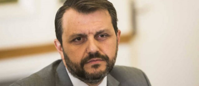 Aerte presenta a los distintos partidos políticos sus propuestas en dependencia