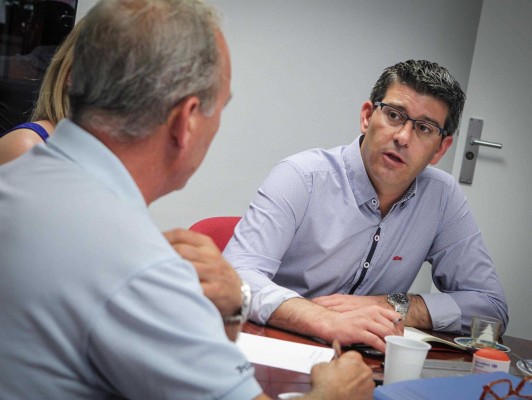  Ábalos niega que la salida de Rodríguez entorpezca la campaña: 