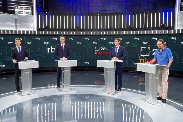 Un debate lleno de reproches con la mirada puesta en los pactos postelectorales