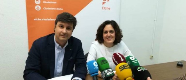 Ciudadanos Elche obvia a los 'fichajes' e incorpora al ex popular Miguel Picher como 'número cuatro'