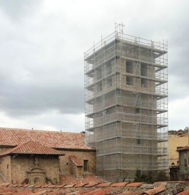 Vecinos de El Toro claman por que su campanario no vuelva a ser tapiado tras las obras de reforma