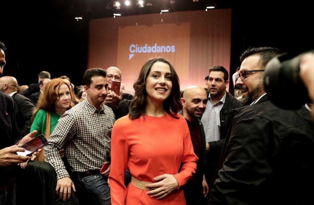 Arrimadas avisa a Esteban (PNV) y Rufián (ERC) de que Cs va a 