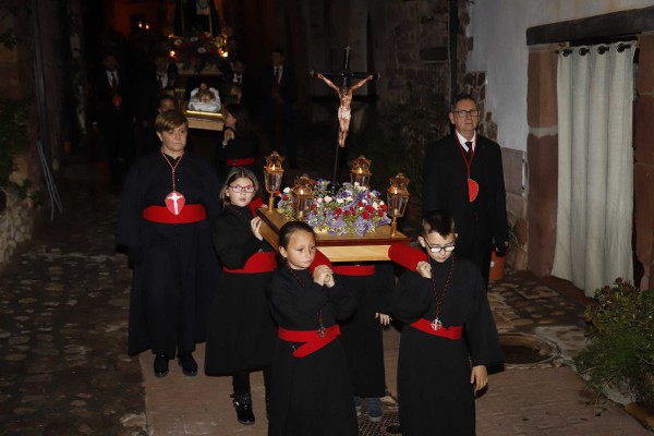 Vilafamés vibra amb el Divendres Sant i mira amb 