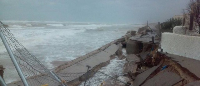 La adversa metereología obliga a cerrar al tráfico marítimo los puertos de València, Sagunto y Gandia