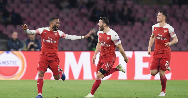 El Arsenal conquista San Paolo y se cita con el Valencia en semifinales