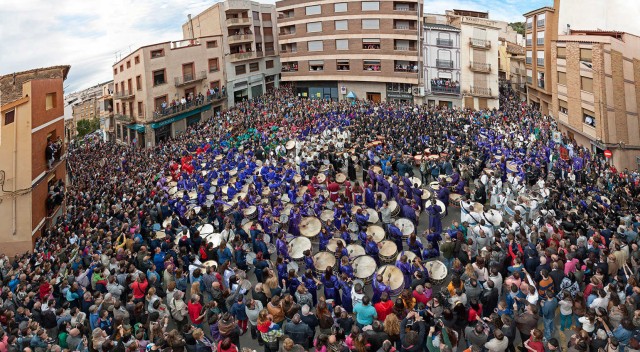 Más de 1.000 tambores y bombos resonarán este Viernes Santo en la Rompida de la Hora de l'Alcora