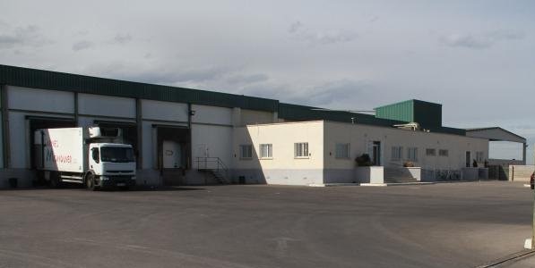 La empresa que explotaba el matadero de La Plana lo hará en
régimen de alquiler y bajo una nueva mercantil