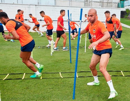 El Marsella adelanta al Zenit en la puja por Abdennour