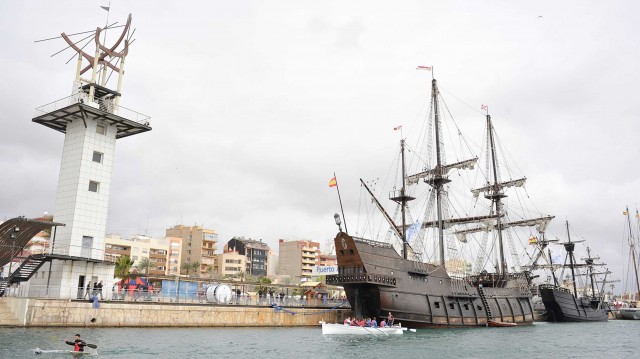 Bautismos de mar, simulacros de rescate y vela latina dinamizan la II edición de 'Escala a Castelló' 