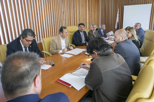 Alicante se inclina por bonificar el IBI al Puerto con la abstención de PSPV y el no de Guanyar
