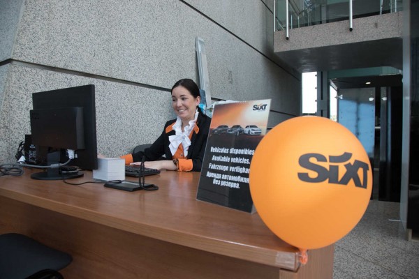Benidorm amplía el sector del 'rent a car': Sixt abre en el hotel Bali 