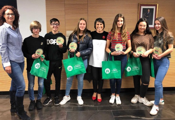 Estudiantes de Almassora copan el podium del cuarto 'Campionat de Scrabble en valencià'