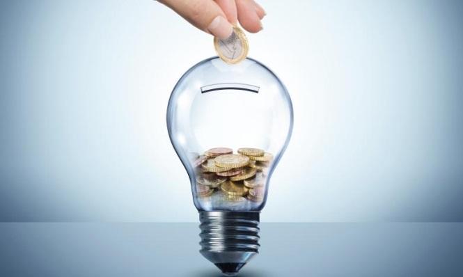 El precio de la luz en agosto en la Comunitat sube un 4% respecto al mismo mes de 2016