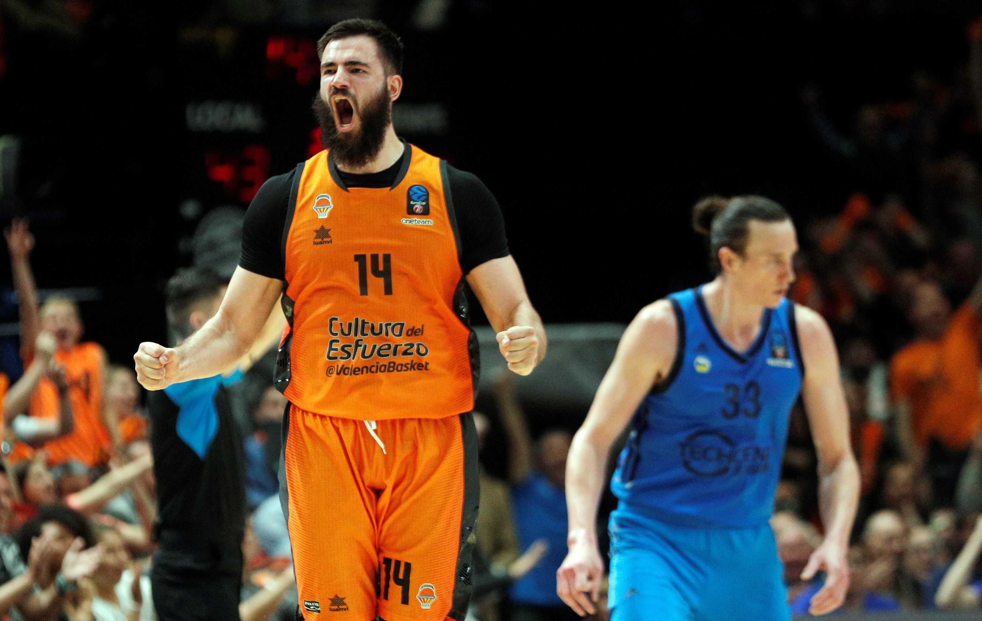 El trono de la Eurocup se tiñe de taronja y Valencia Basket jugará Euroliga tras apalizar al Alba Berlín