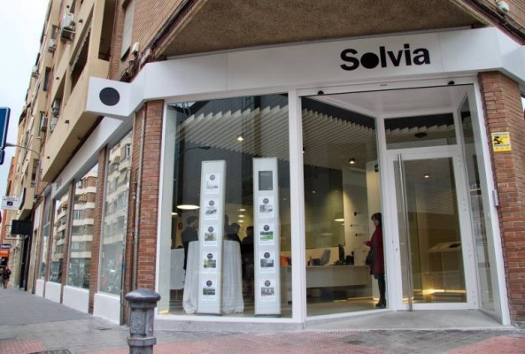 Oaktree, entre las mejor posicionadas para hacerse con los suelos 'premium' de Solvia